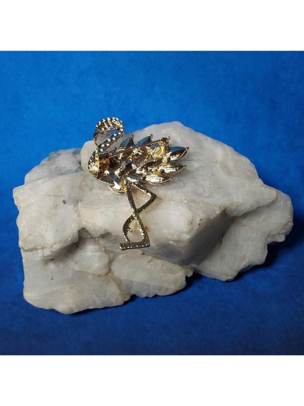 Pink Gold Rhinestone Flamingo Brooch - Picture 4 of 6